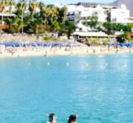 Backpackers Playa Blanca Couette-café *